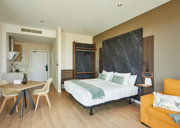 Silken Fontibre Iberia & 4* Nestares (Cantabria)